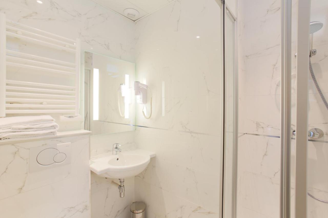 Hotel Bellevue Saint-Lazare Париж Екстериор снимка