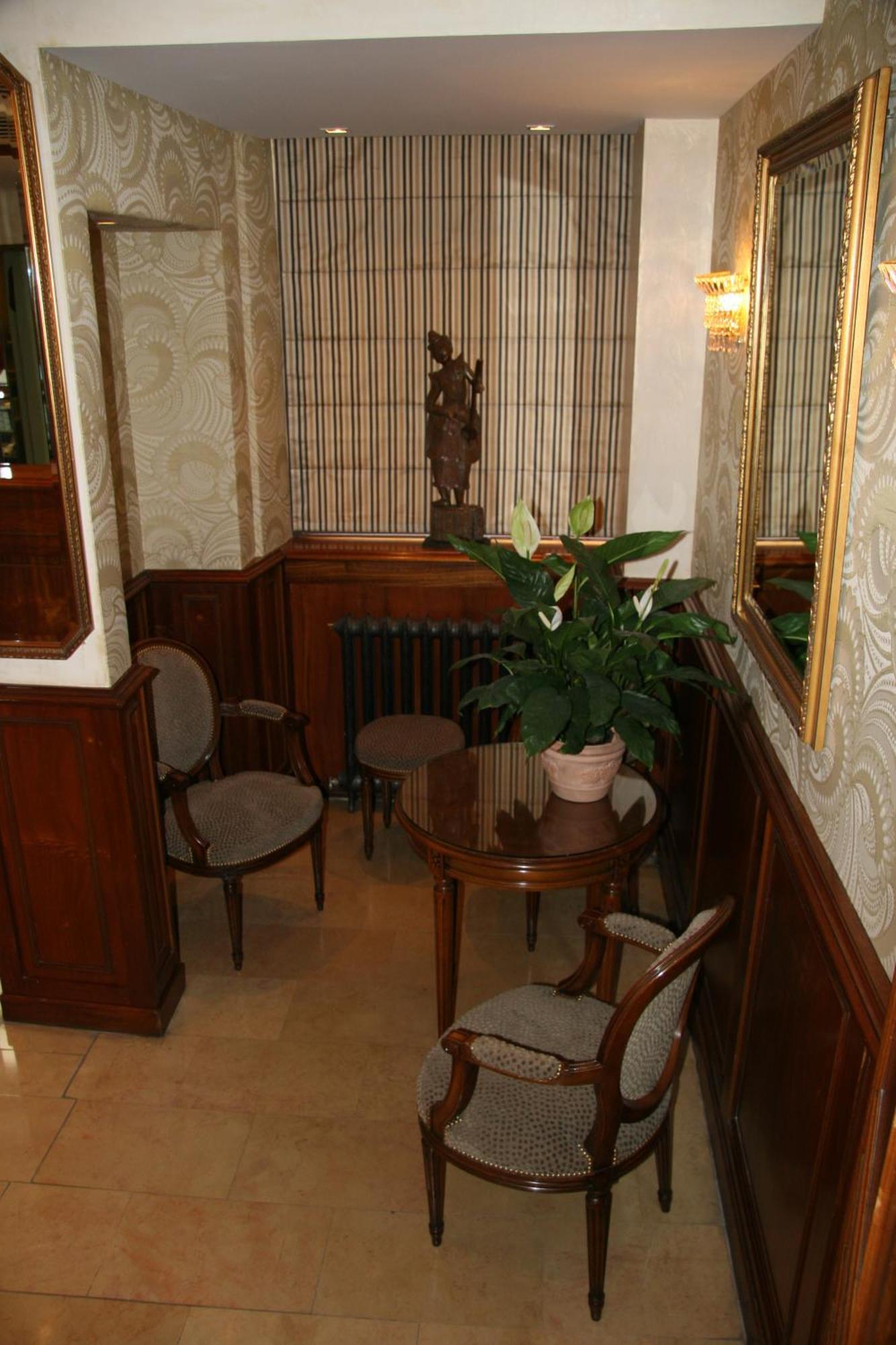 Hotel Bellevue Saint-Lazare Париж Екстериор снимка